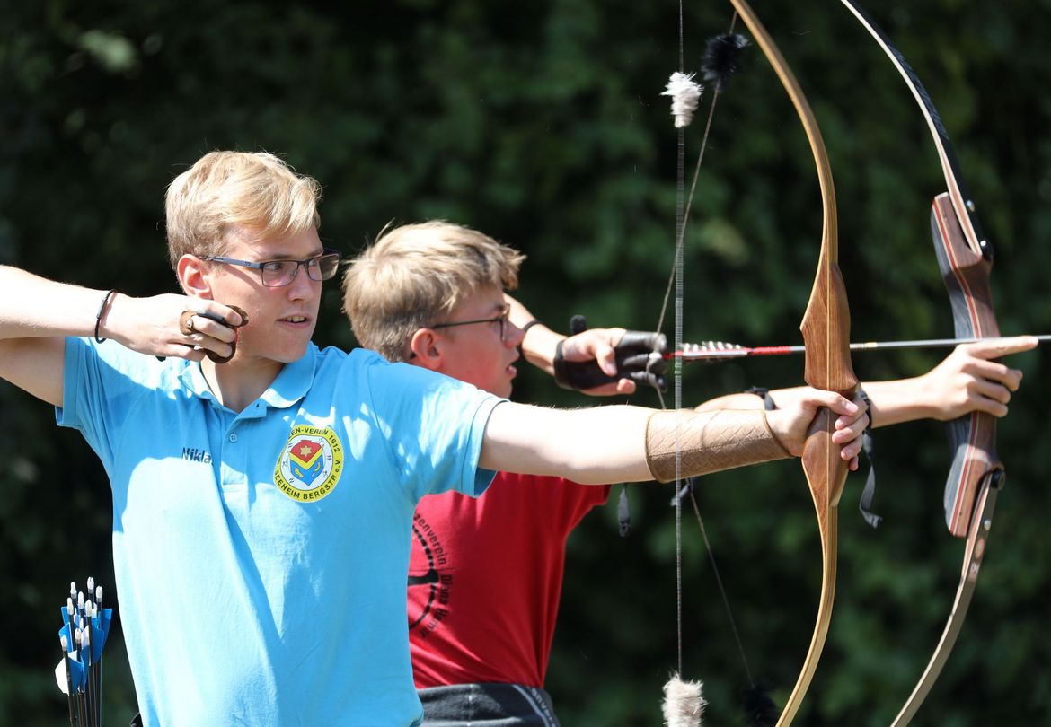 Gold für Niklas Kelly und Silber für Kristin Schönbach – Deutsche Meisterschaft Bogenschießen 3D in Bad Kreuznach – Tag 2
