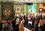 Hessischer Schützentag in Baunatal – Landesschützenball - Jörg Frömel und Sven-Erik Göthel tragen die Königsketten