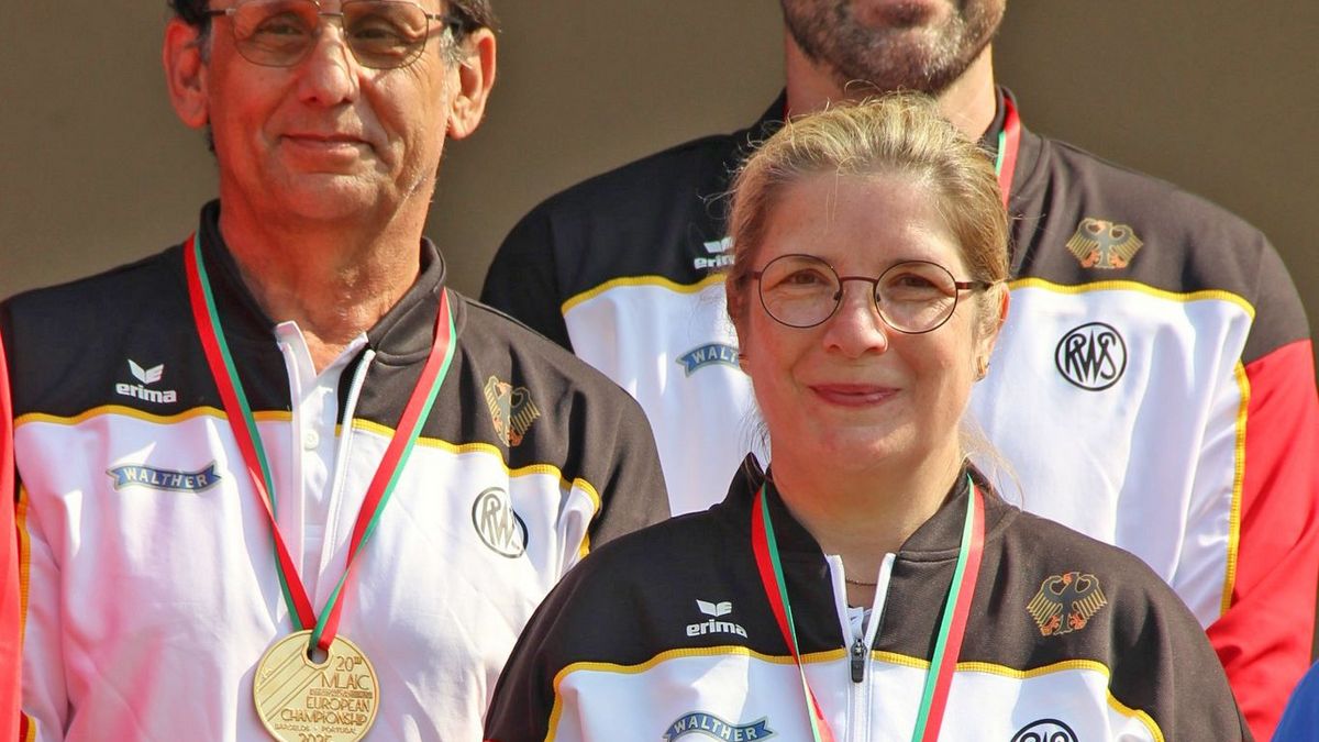 Reiner Holla im siegreichen Magenta-Team zusammen mit Ute Gretz und Michael Sturm. (Foto: Sigrid Baumann)