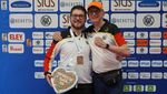 Medaille für Florian Peter, Siegerfaust von Bundestrainer Detlef Glenz und das Herz für? (Foto: DSB)