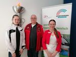 Pia Fackiner, Stefan Rinke und Marie Brohm (von links) von der Hessischen Schütrzenjugend nahmen an der Vollversammlung der Sportjugend Hessen teil. (Foto: privat)
