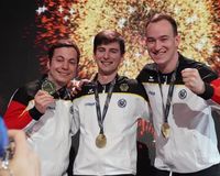 Feuerwerk, Gold und Freude: Michael Schwald, Robin Walter und Paul Fröhlich - die neuen Team-Europameister mit der Luftpistole. (Foto: DSB)