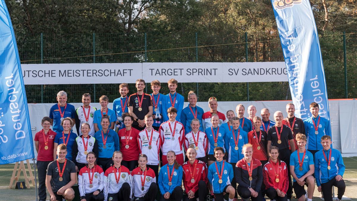Ein Teil der Medaillengewinner der DM Target Sprint - darunter zahlreiche Hessen. (Foto: DSB)