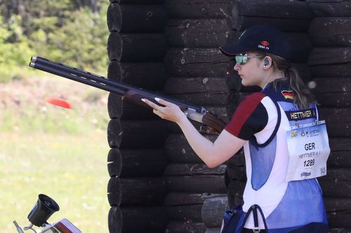 Annabella Hettmer gewinnt mit Tim Krause Gold im Skeet-Mixed