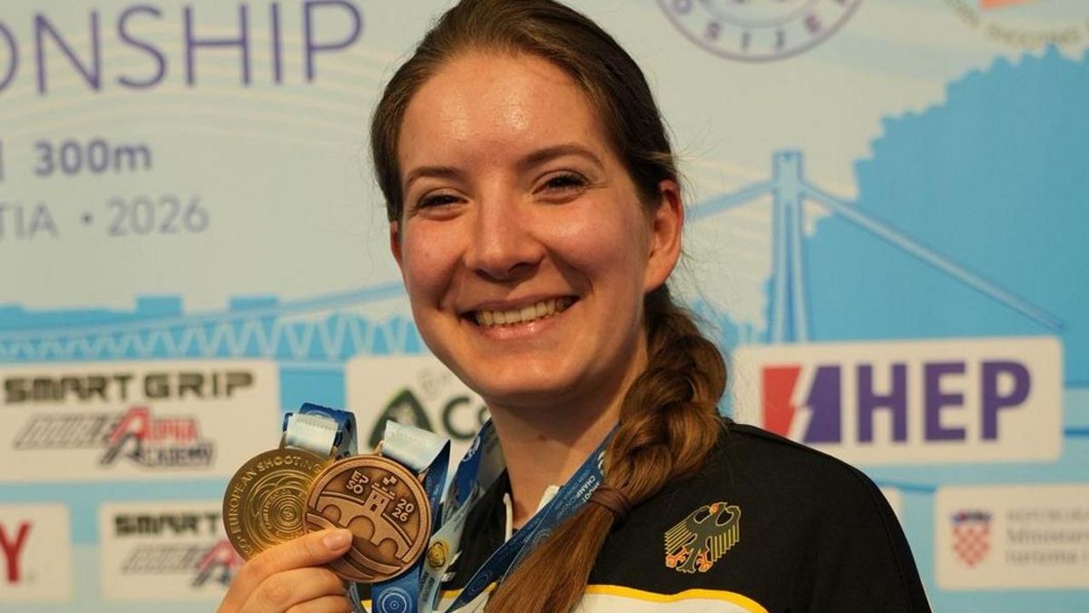 Gold im Einzel und Bronze im Team - Doreen Vennekamp strahlt über ihre tolle EM-Ausbeute in Osijek. (Foto: DSB)